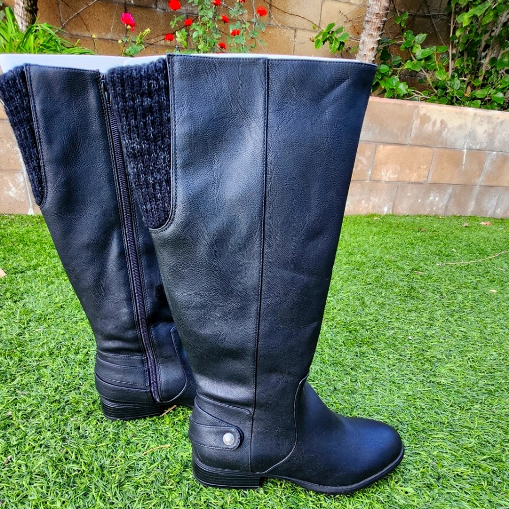 Knee High Life Stride Black boots NEW